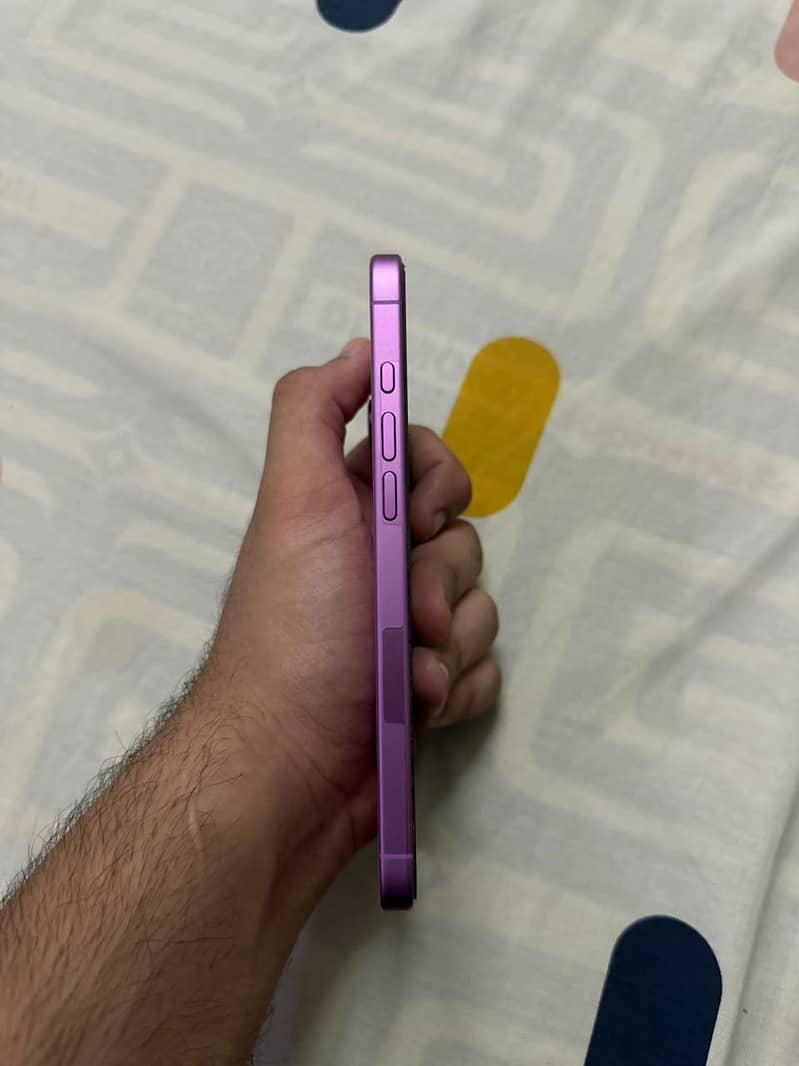 Apple iPhone 16 Plus 1
