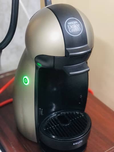 Krups Dolce Gusto Piccolo coffee machine