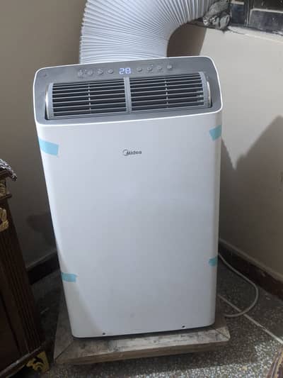 Midea Portable AC 220 Volts 14000 BTU