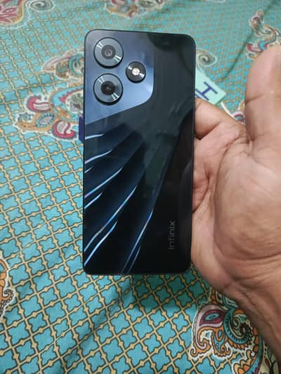 Infinix Hot 30 One hand use from day One 03092092662