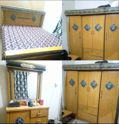 Bed Room Set Wooden King size Bed Almirah 4 portion, Dressing Table