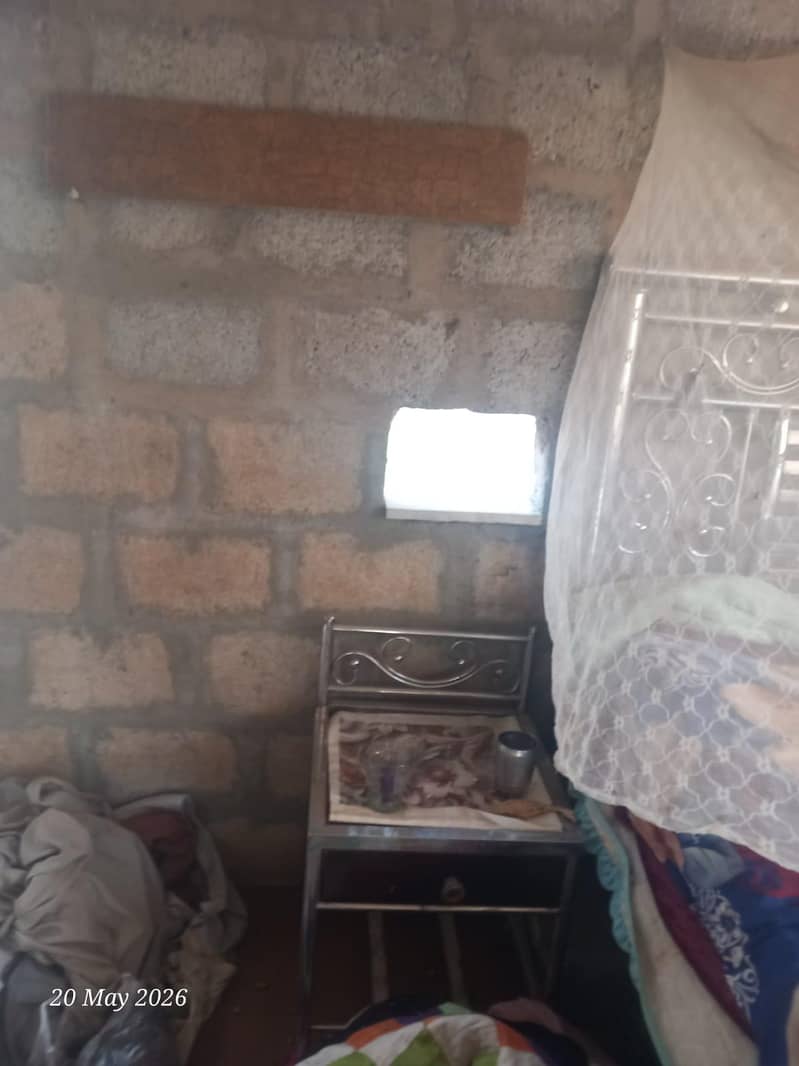 iron bed 1