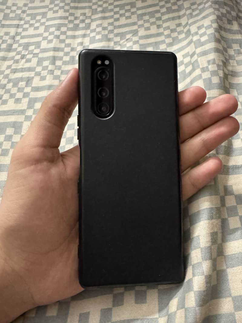 Sony Xperia 5 | PTA Approved | Brand New Kit 6