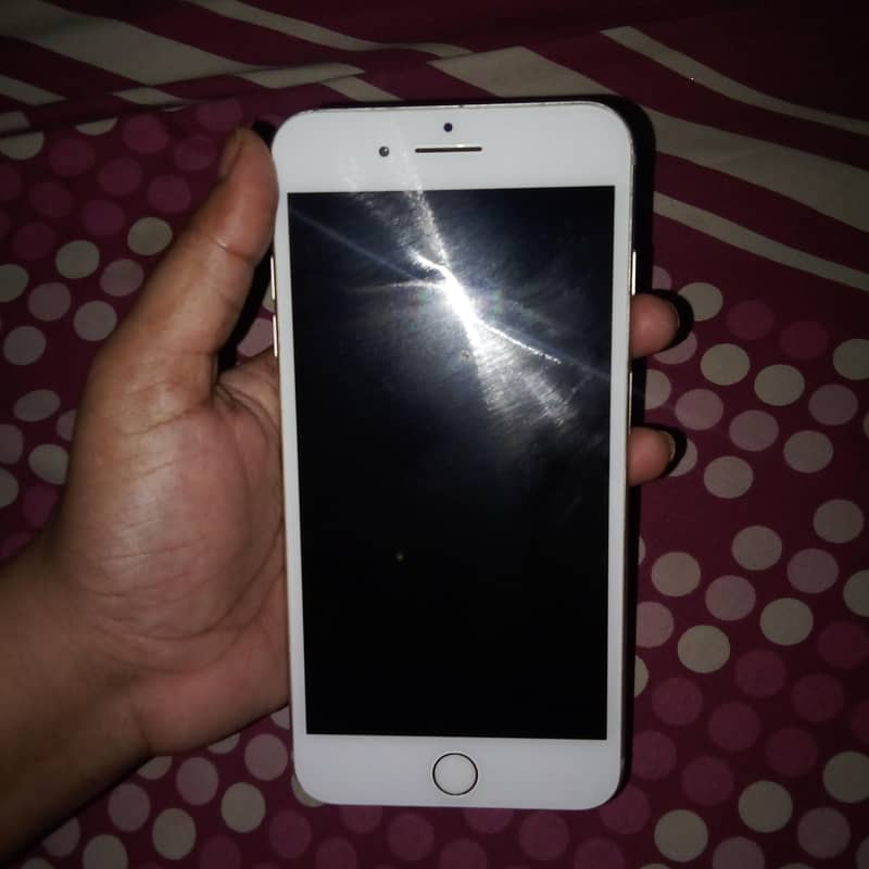 Apple iPhone 7 Plus 2