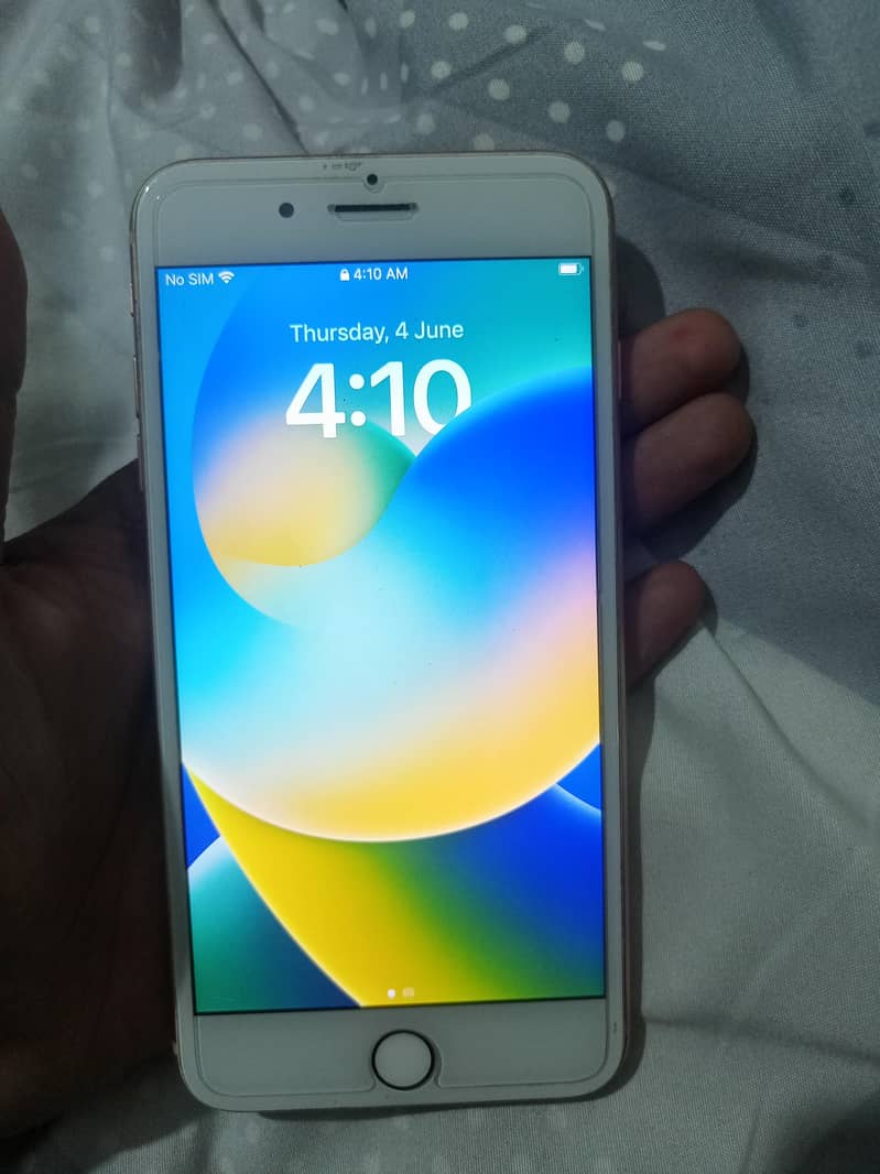 Apple iPhone 8 Plus 1