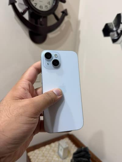 iPhone 15 128GB white