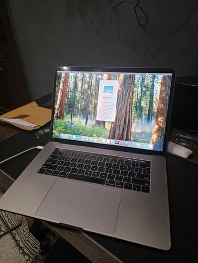 macbook pro 2018 15inch