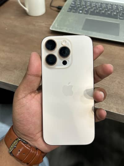 Apple iPhone 16 Pro