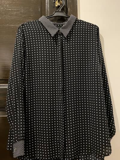H&M Divided Black Polka Dot Shirt – US 12
