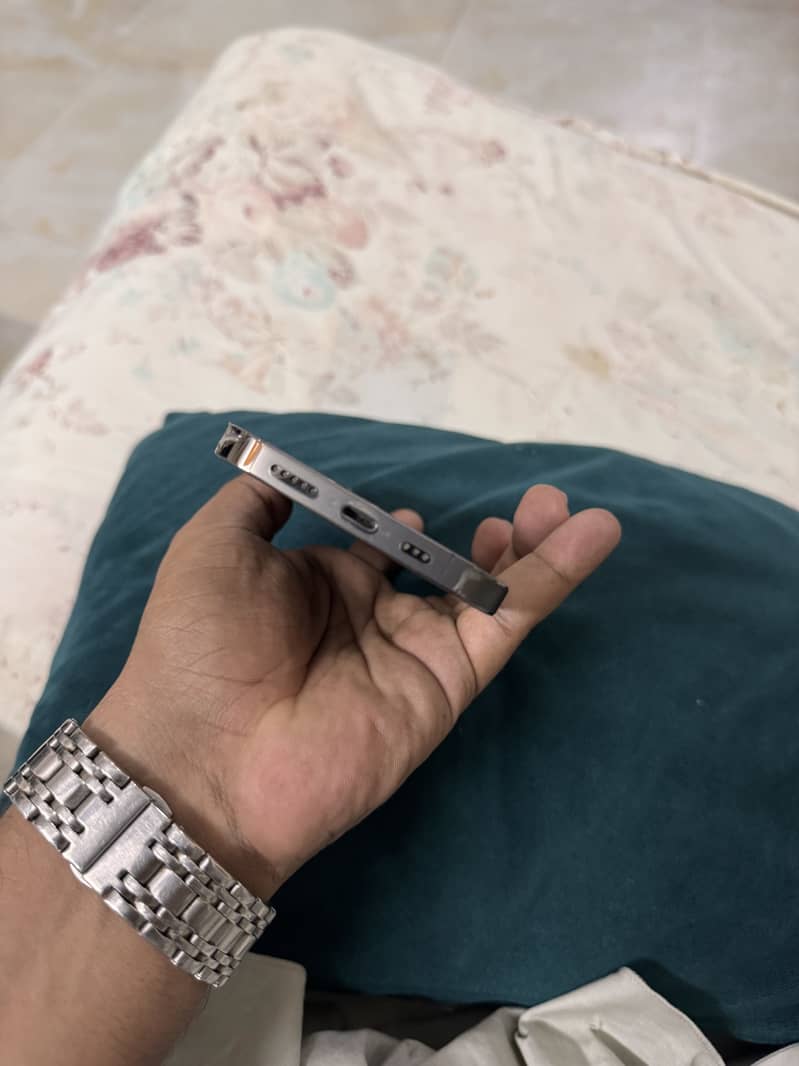 iPhone 13 Pro 3