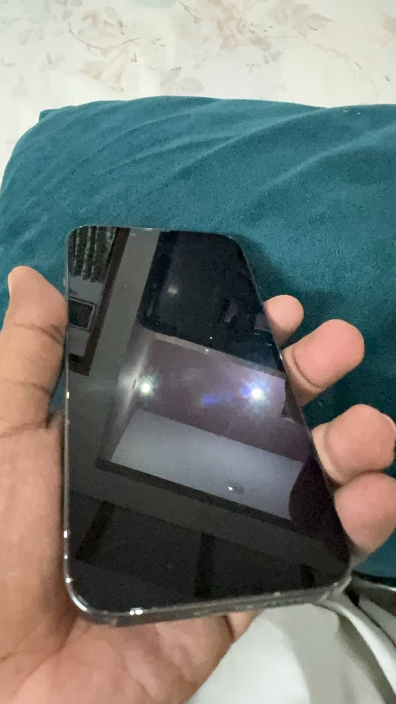 iPhone 13 Pro 8