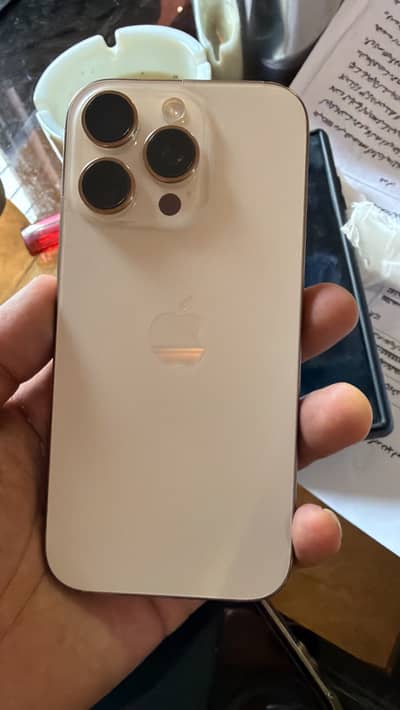 Apple iPhone 16 Pro