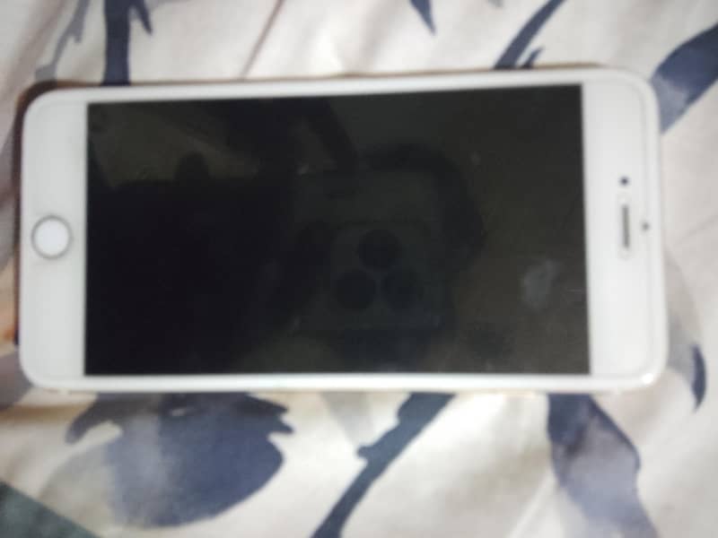Apple iPhone 16 Plus 0