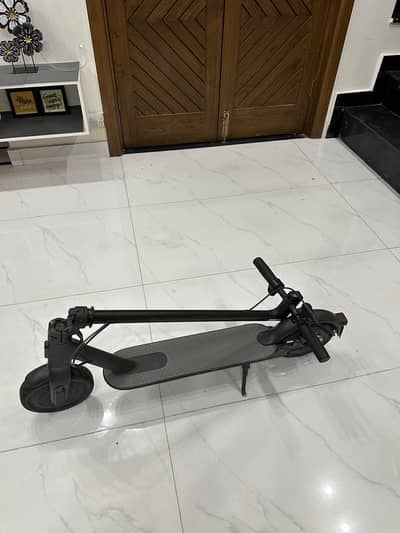 10 x 10 condition MI Scooty