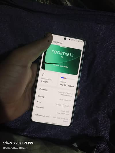 Realme GT 6