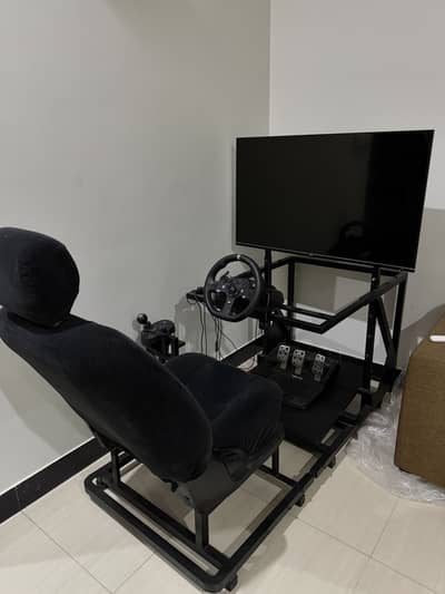 Racing simulator with logitech G920