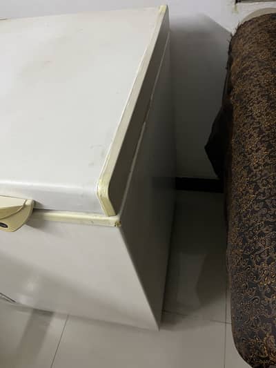 Waves. 1. Door. Deep Freezer