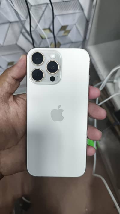 iPhone 16 Pro Max LLA Non pta unlock 256Gb battery 91