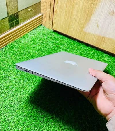 Macbook Air 2015 i5 5th Generation