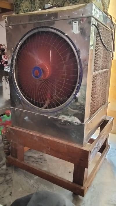 Air cooler AC or DC 10/9 condition with heavy wooden frame new motor