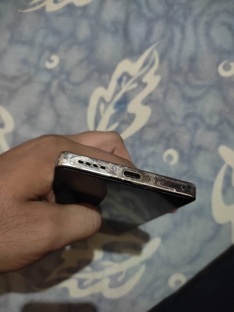 Infinix Note 40 5
