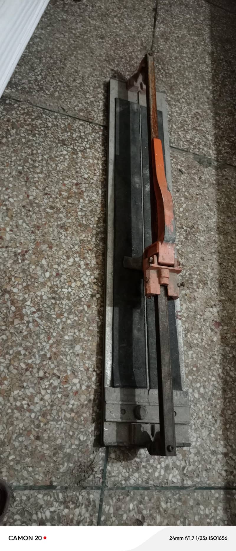 Tile cotter 1