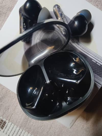 Soundpeats Clear wireless earbuds with complete box