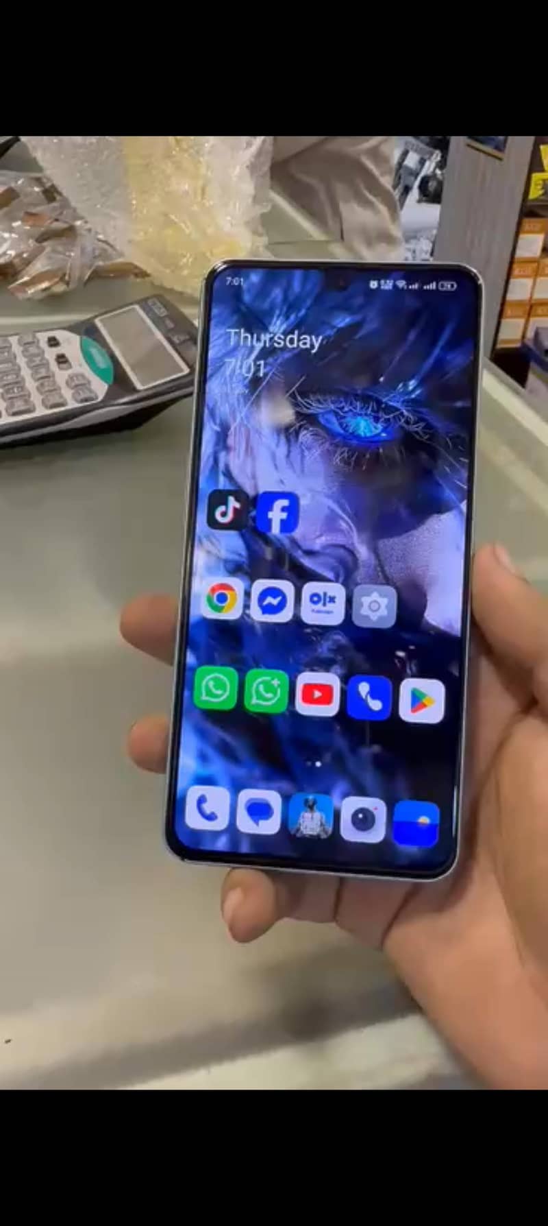 One Plus Ace 2V 12+12gb ram and 256gb 2
