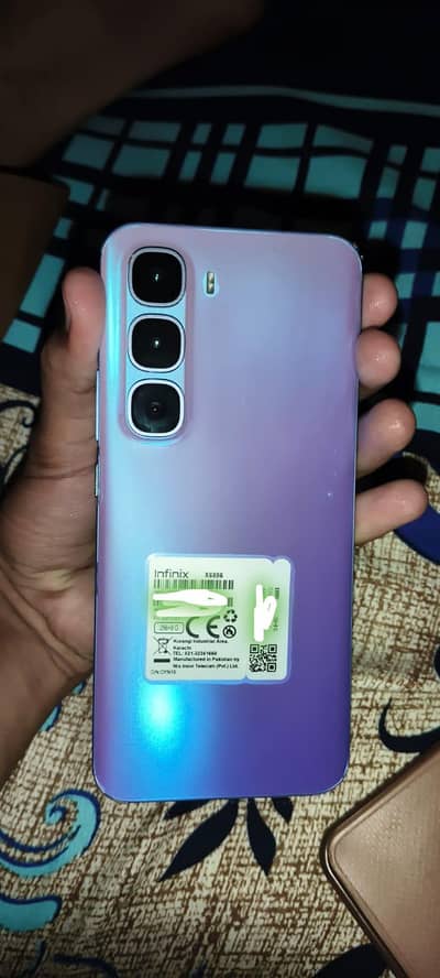 Infinix Hot 60 Pro Plus (8GB / 256GB) – 10/10 Condition!