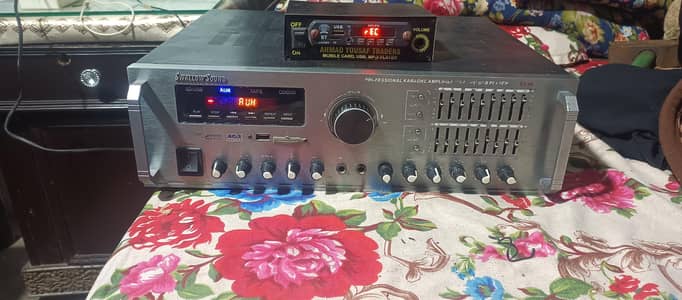 for sale 8 inch 4 speaker aur sath mein amplifier. 03285127860