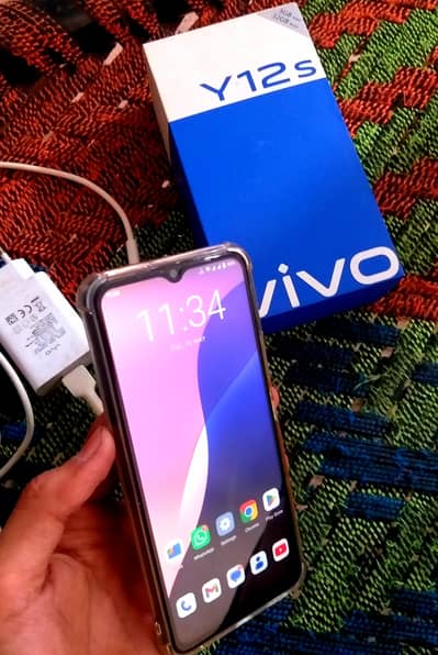 VIVO y12s. Full Box Genuine set no open repair Granted