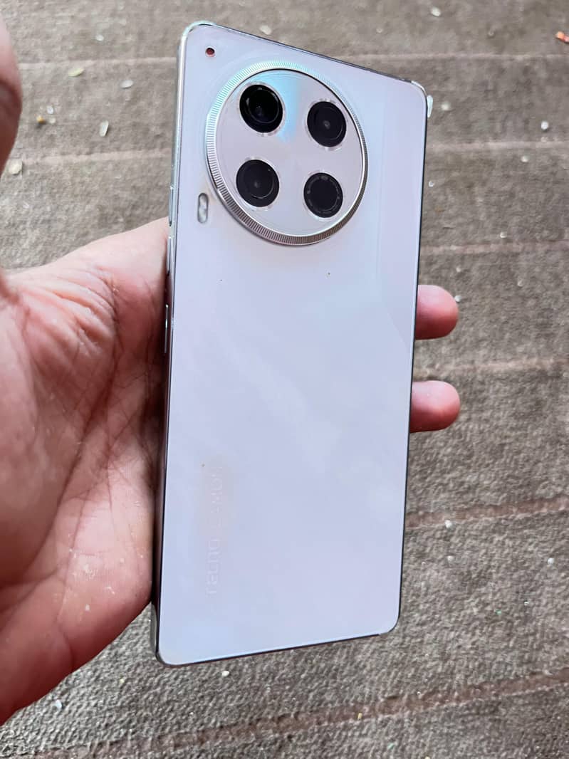 Tecno CAMON 30- 03095754557 only WhatsApp 6
