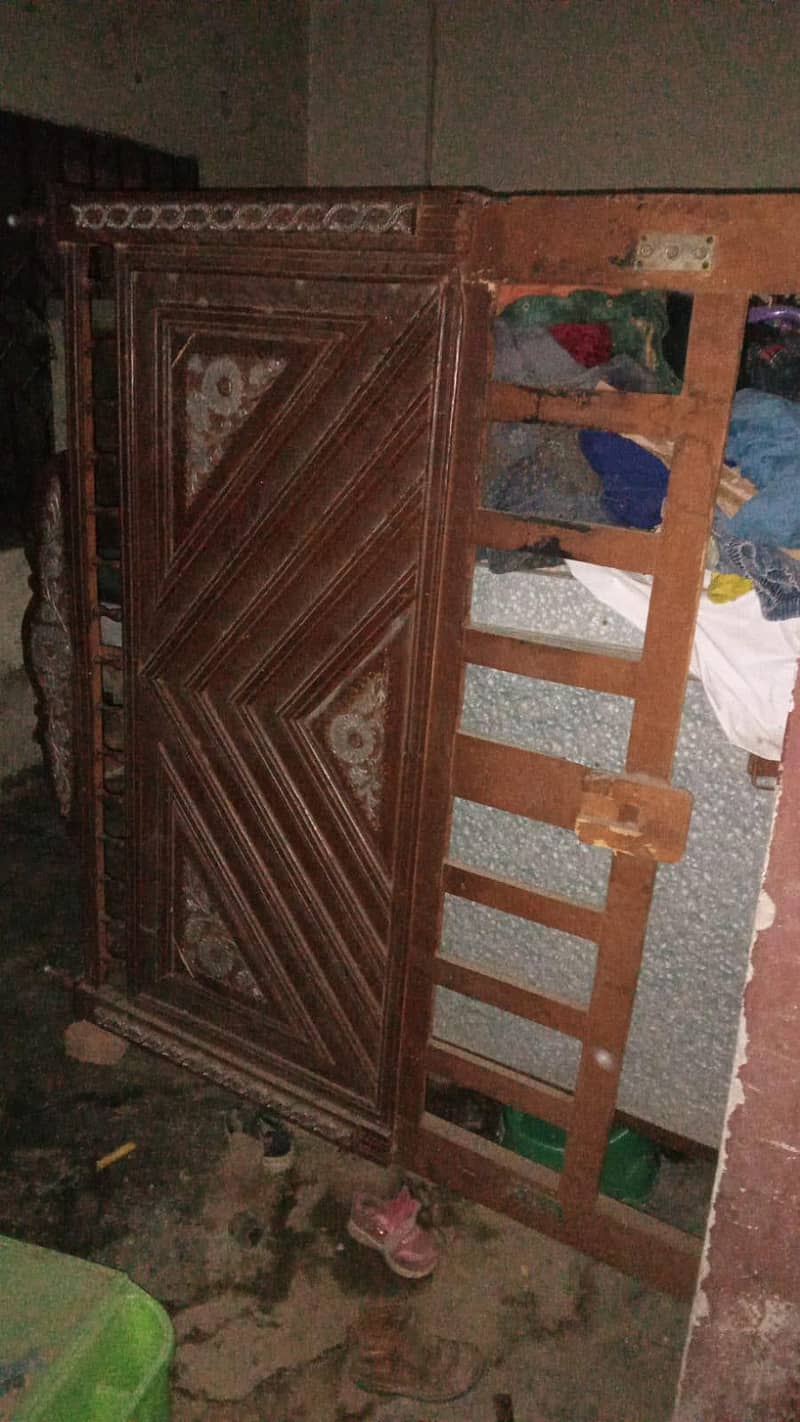Used double bed and dressing 2