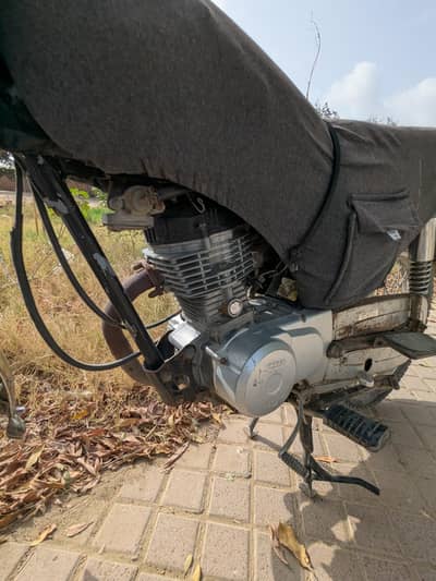 unique 125 genuine condition one hand use bike offer require.