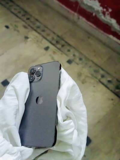 iPhone 12 Pro Max••256 gb••Watsapp••03707426320••