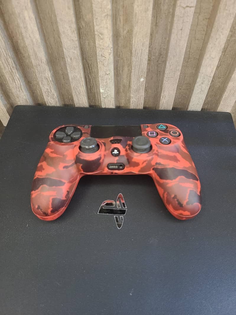 PS4 PRO 2TB 1