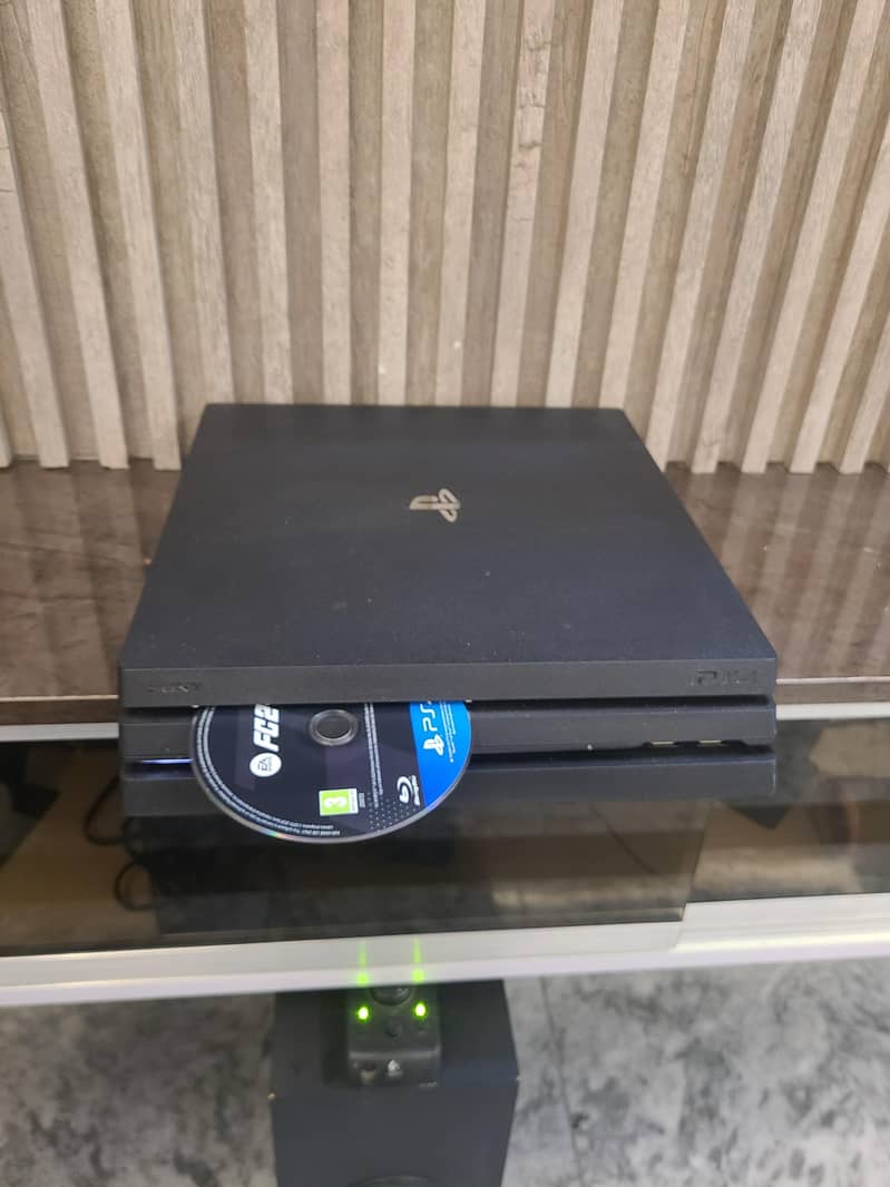 PS4 PRO 2TB 4