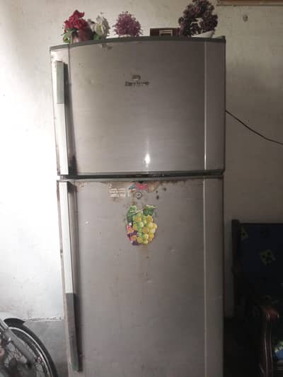THE REFRIGERATOR IS BEST IN COOLING AND NO ANY GAS ISSUE THE PERFECT
