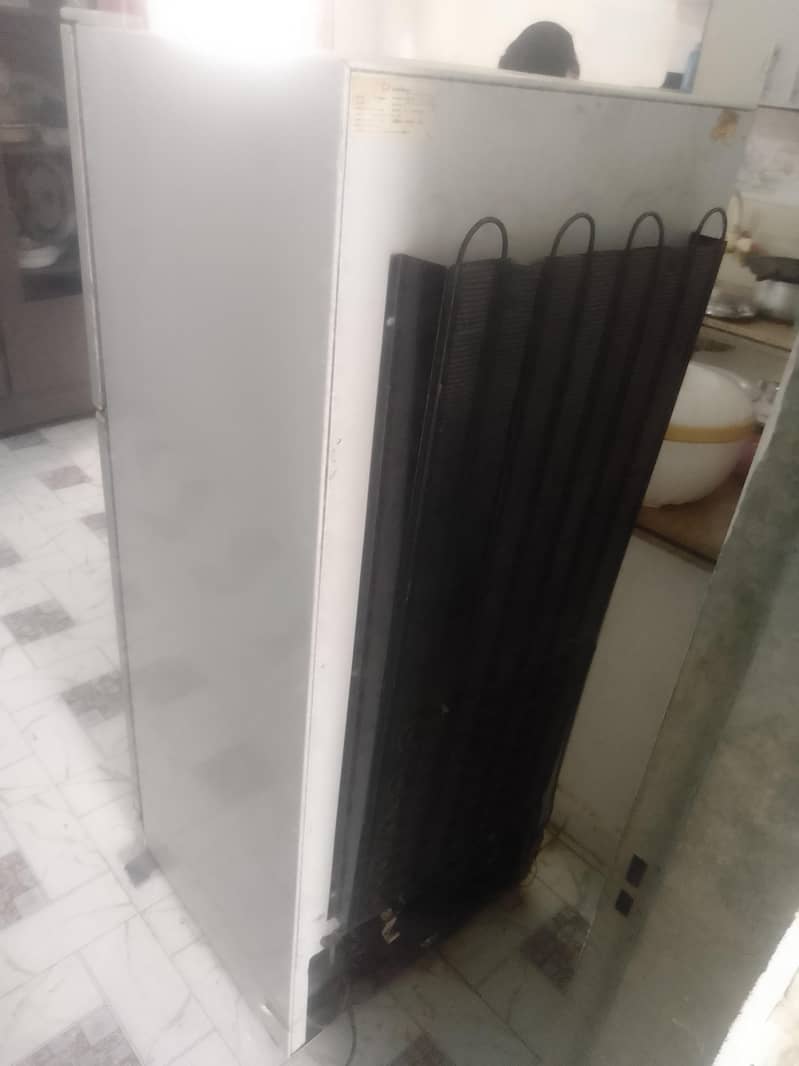 fridge 0