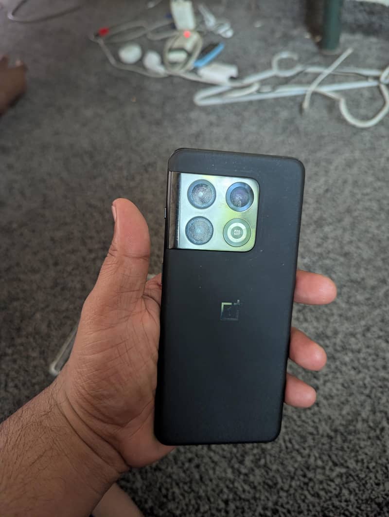 One Plus 10 Pro 3