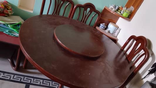 4 seater wooden dinning table with chairs