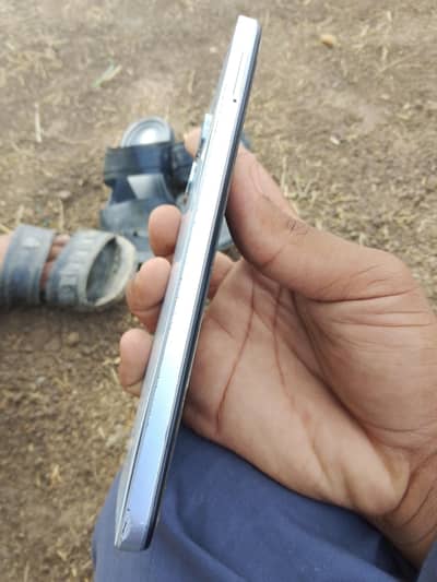 Infinix Hot 30 Play