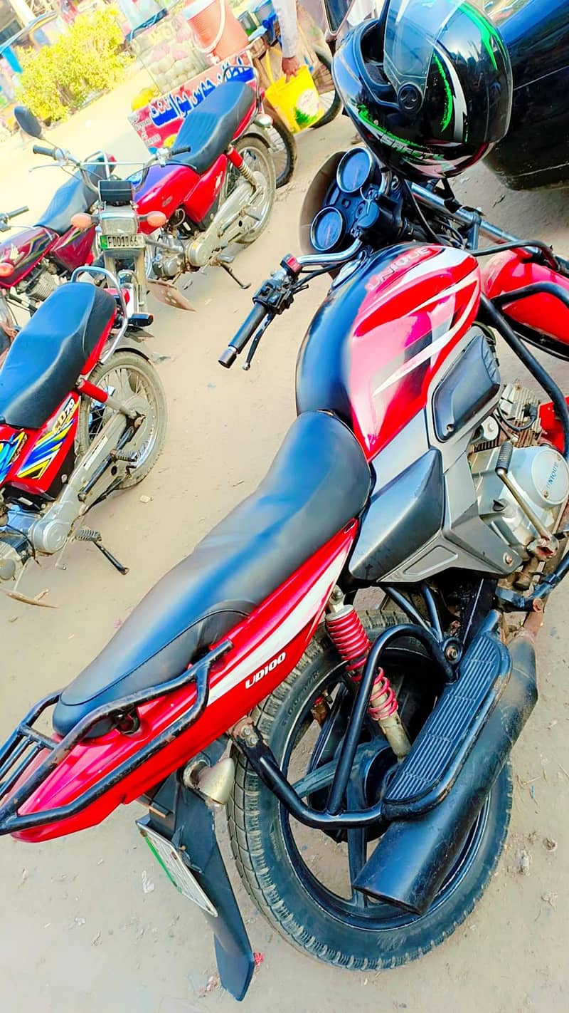 unique 100 cc self start with alloy rim. . exchange possible 3