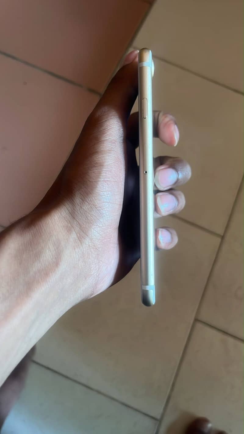 Apple iPhone 7 5