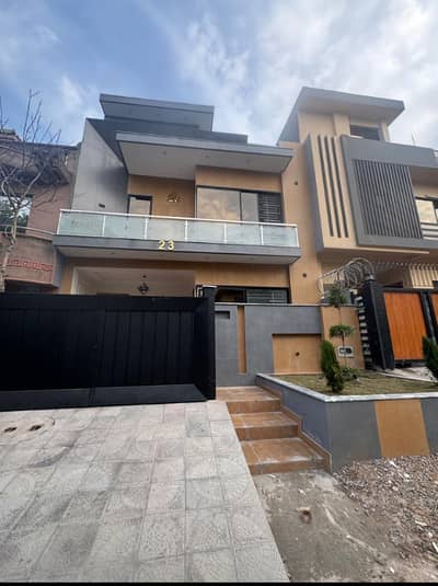 Brand New Luxury House For Sale Prime Location G-13/4 25*40 Beautifully Double Storey House Available For Sale
