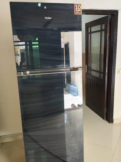 Haier refrigerator. large size. In good condition