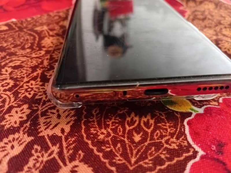 Tecno CAMON 40 Pro 4