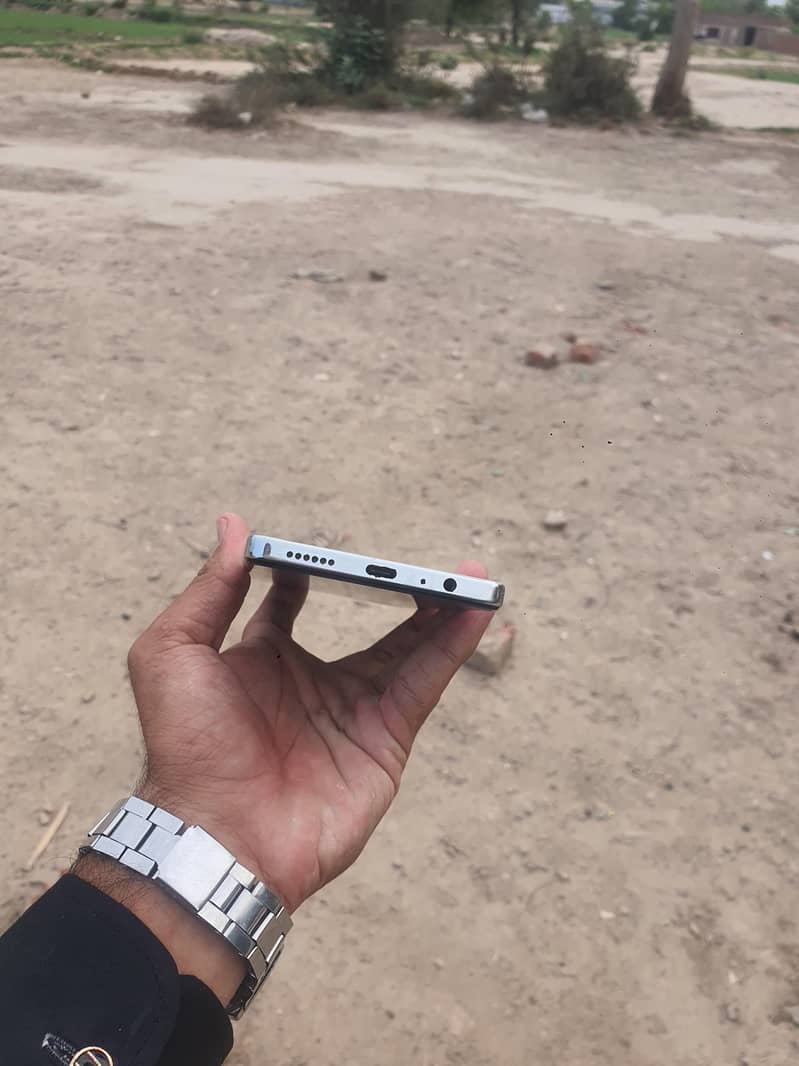 Tecno Camon 30 3