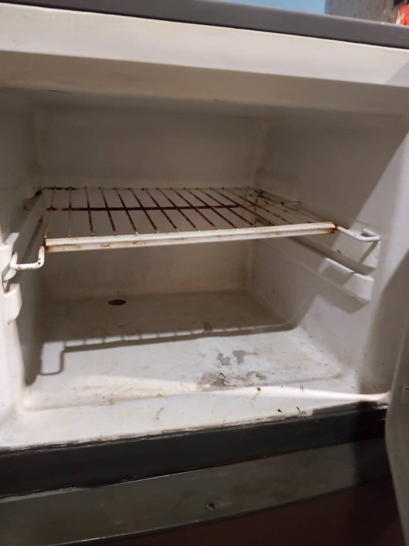 Refrigerator 3