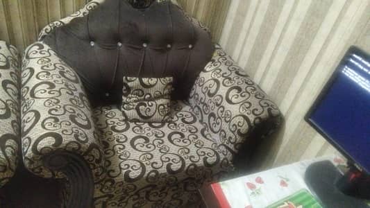 6  Seater Sofa Set for Sale – Good Condition
